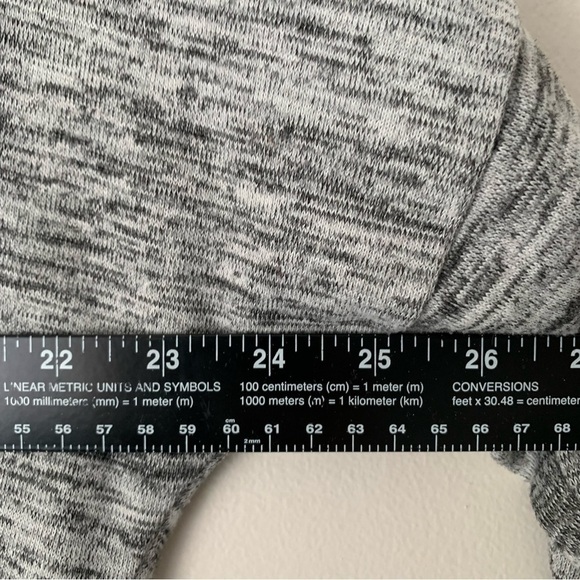 ATHLETA Women's Pullover Sweater Gray Marled Long Sleeve Cowl Neck Size L - Picture 7 of 8